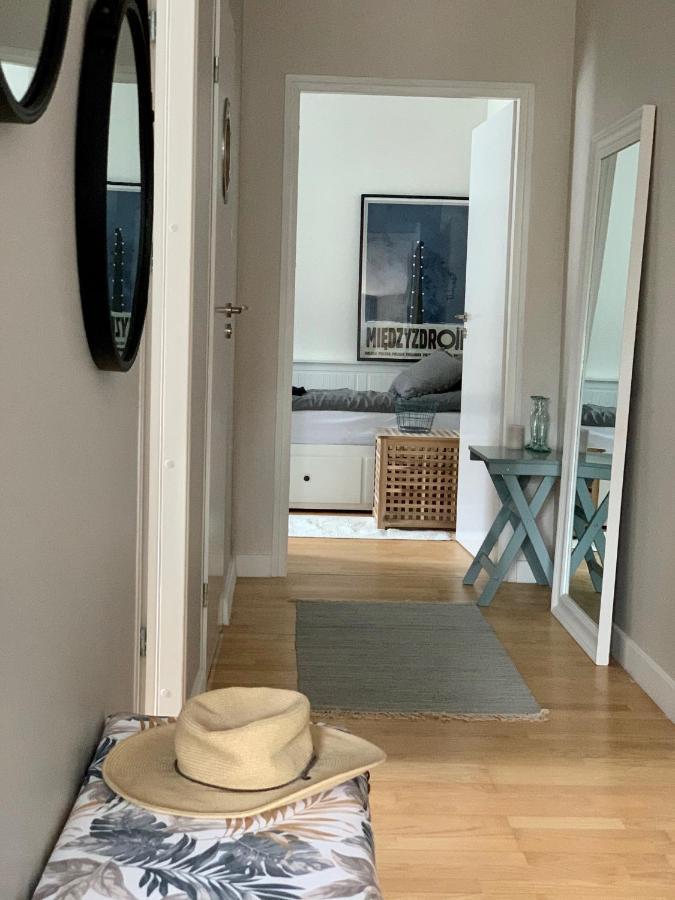 Nature&Eco Apartament ミエンジズドロイェ エクステリア 写真
